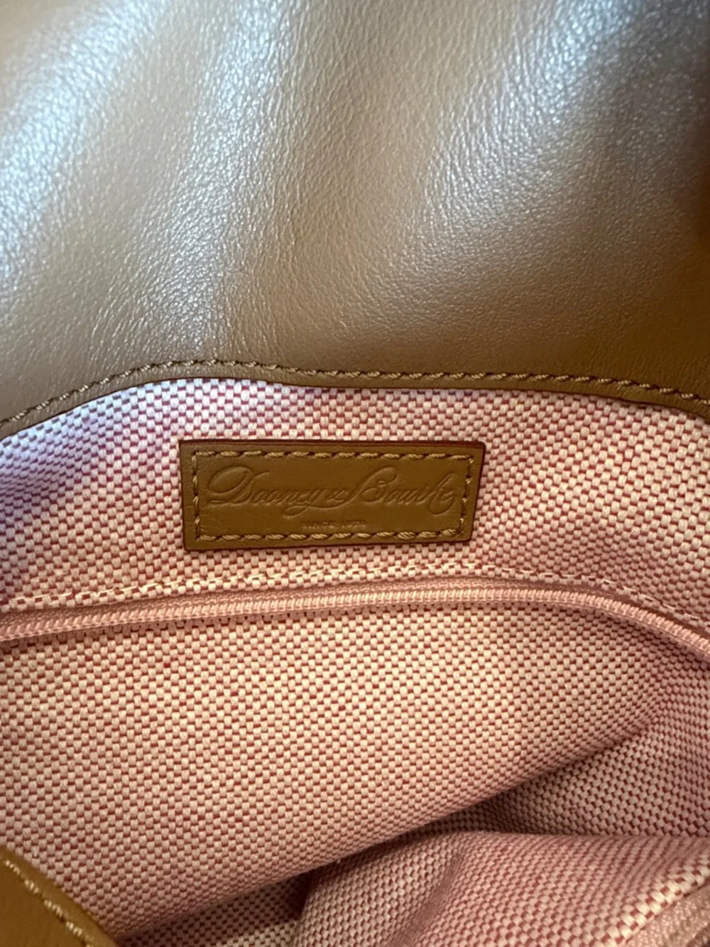 Dooney and Bourke McKenzie hobo Taupe Smooth Leather Vachetta Trim & Handles EUC - Picture 8 of 16